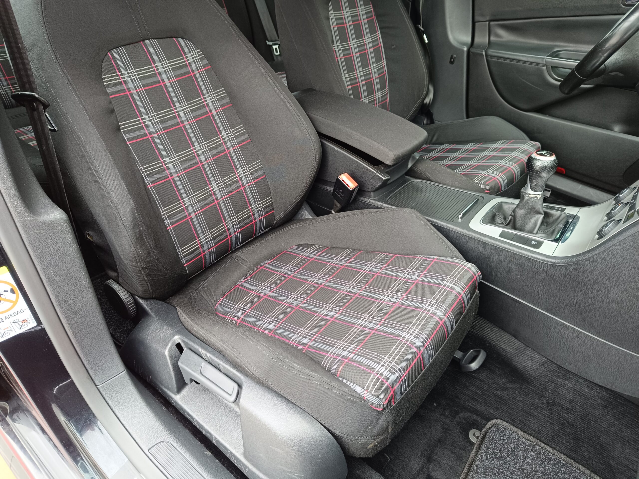 VOLKSWAGEN Passat Variant 2.0 TDI 140cv DPF R Line