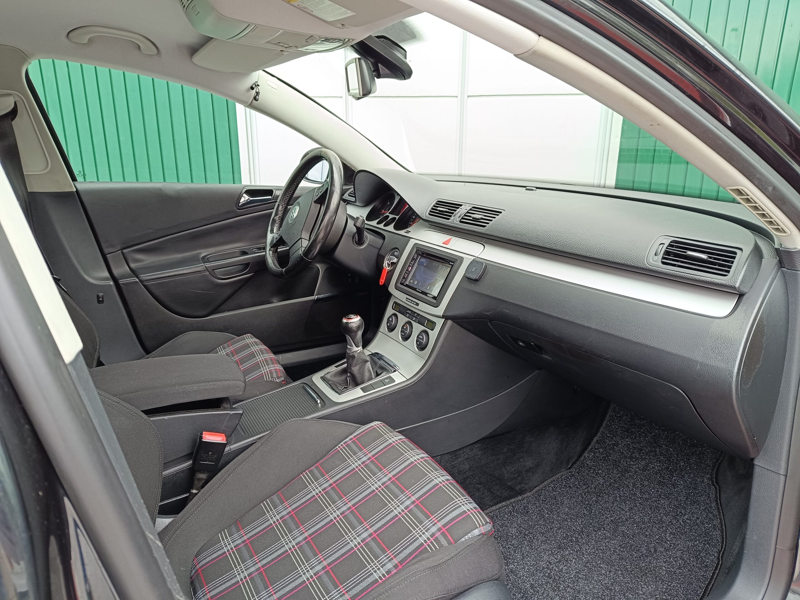 VOLKSWAGEN Passat Variant 2.0 TDI 140cv DPF R Line