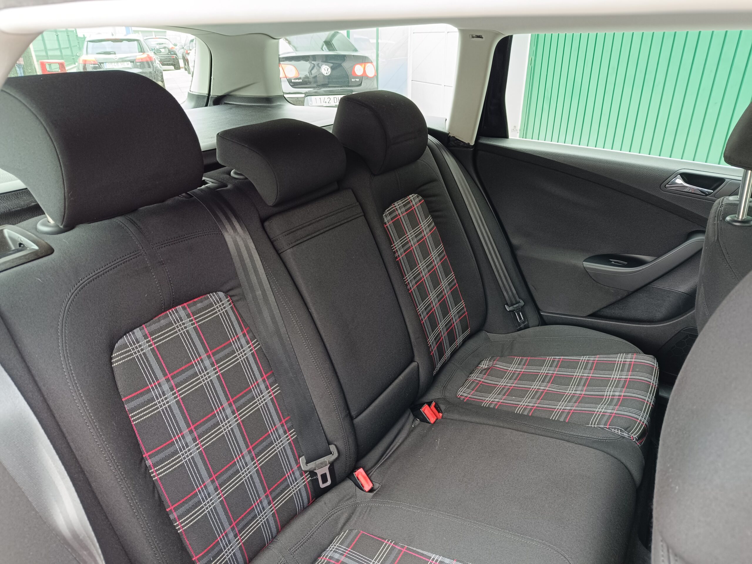 VOLKSWAGEN Passat Variant 2.0 TDI 140cv DPF R Line