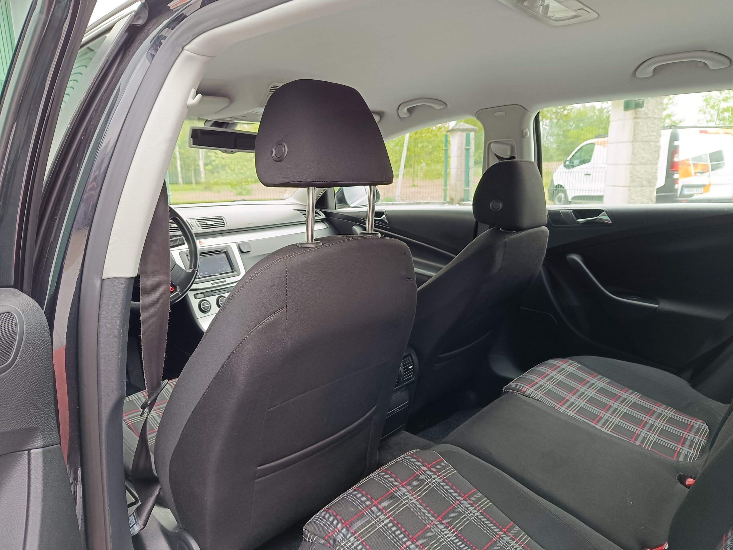 VOLKSWAGEN Passat Variant 2.0 TDI 140cv DPF R Line