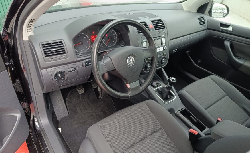 VOLKSWAGWN GOLF 1.9 TDI