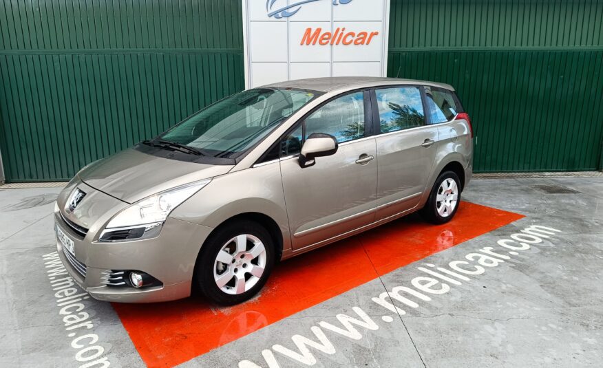 PEUGEOT 5008 1.6 HDI 6 VELOCIDADES