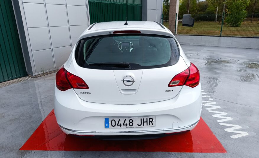 OPEL Astra 1.6 CDTi 110 CV Selective