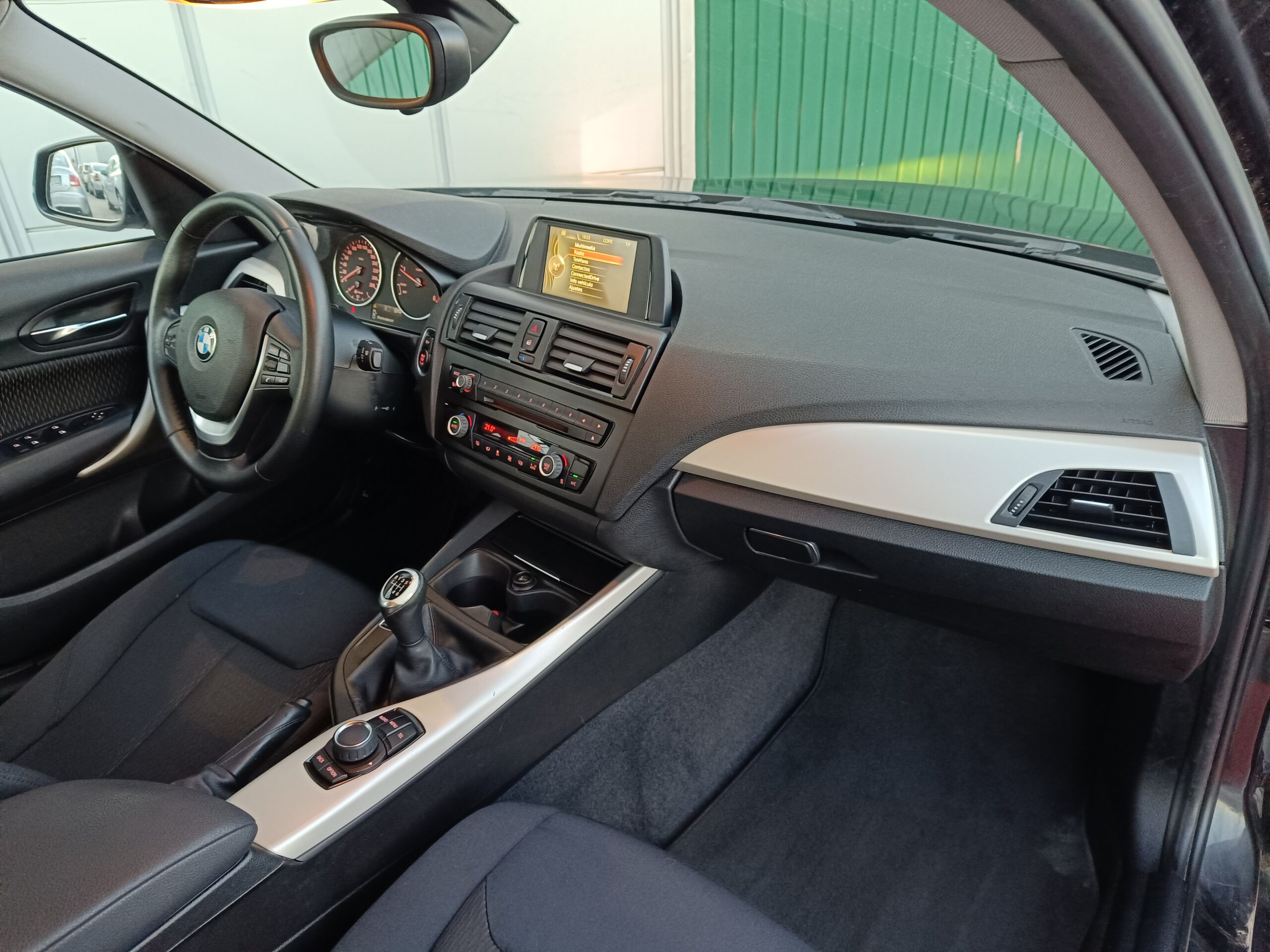 BMW SERIE 1 118
