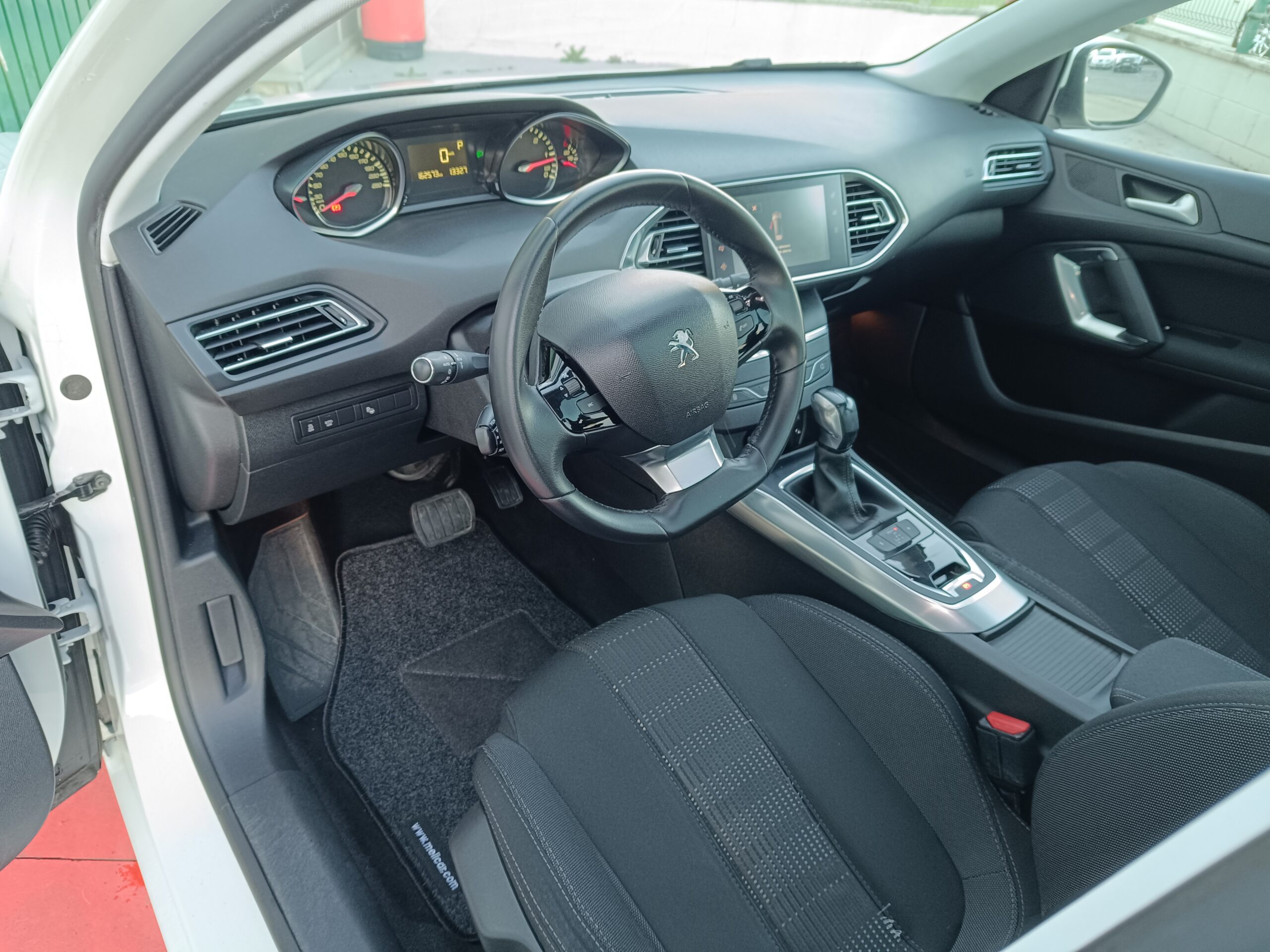 PEUGEOT 308 SE ALLURE 2.0 HDI 150 CV AUTOMATICO