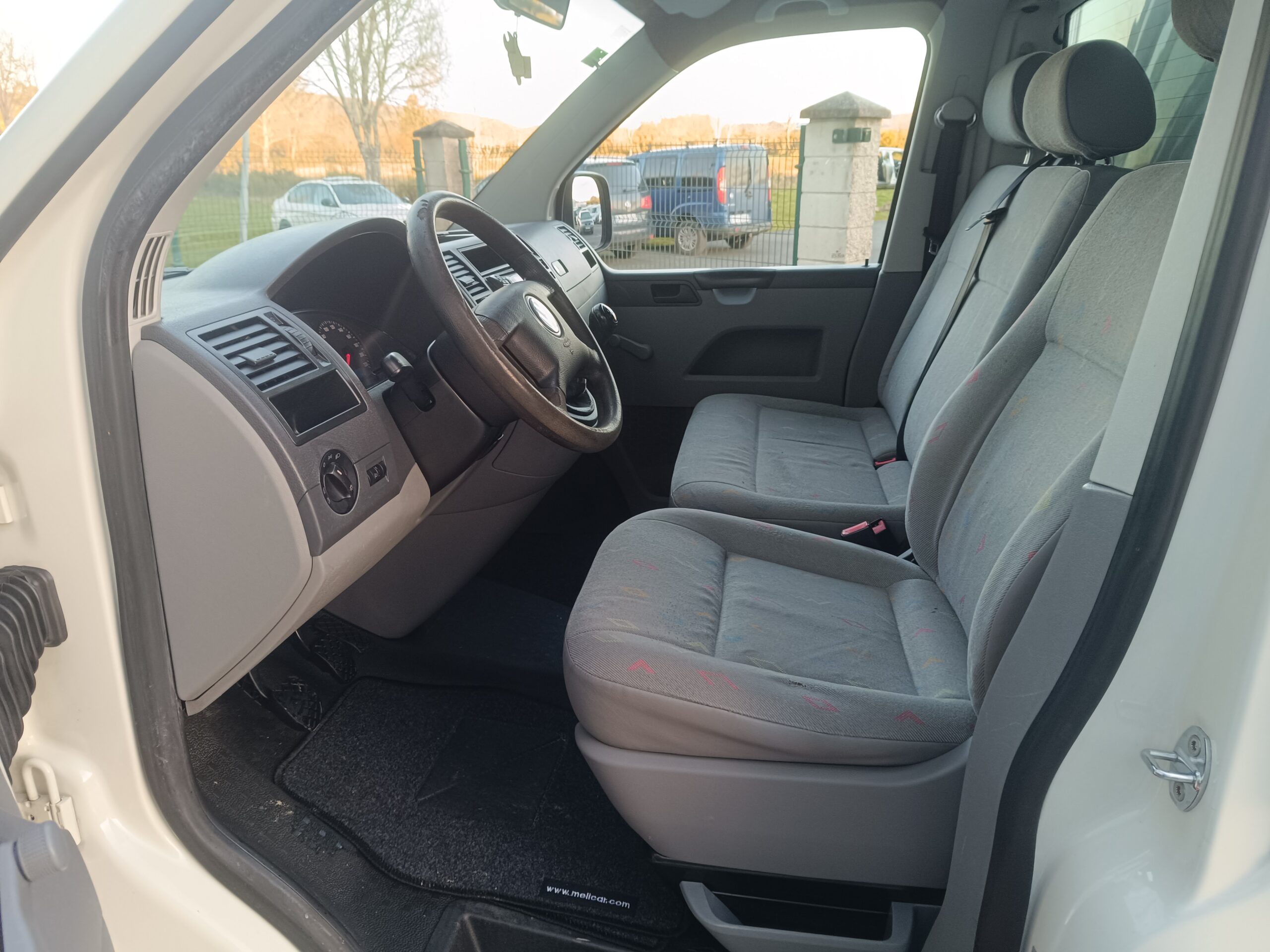 VOLKSWAGEN TRANSPORTER 2.5 TDI 130 CV ISOTERMO