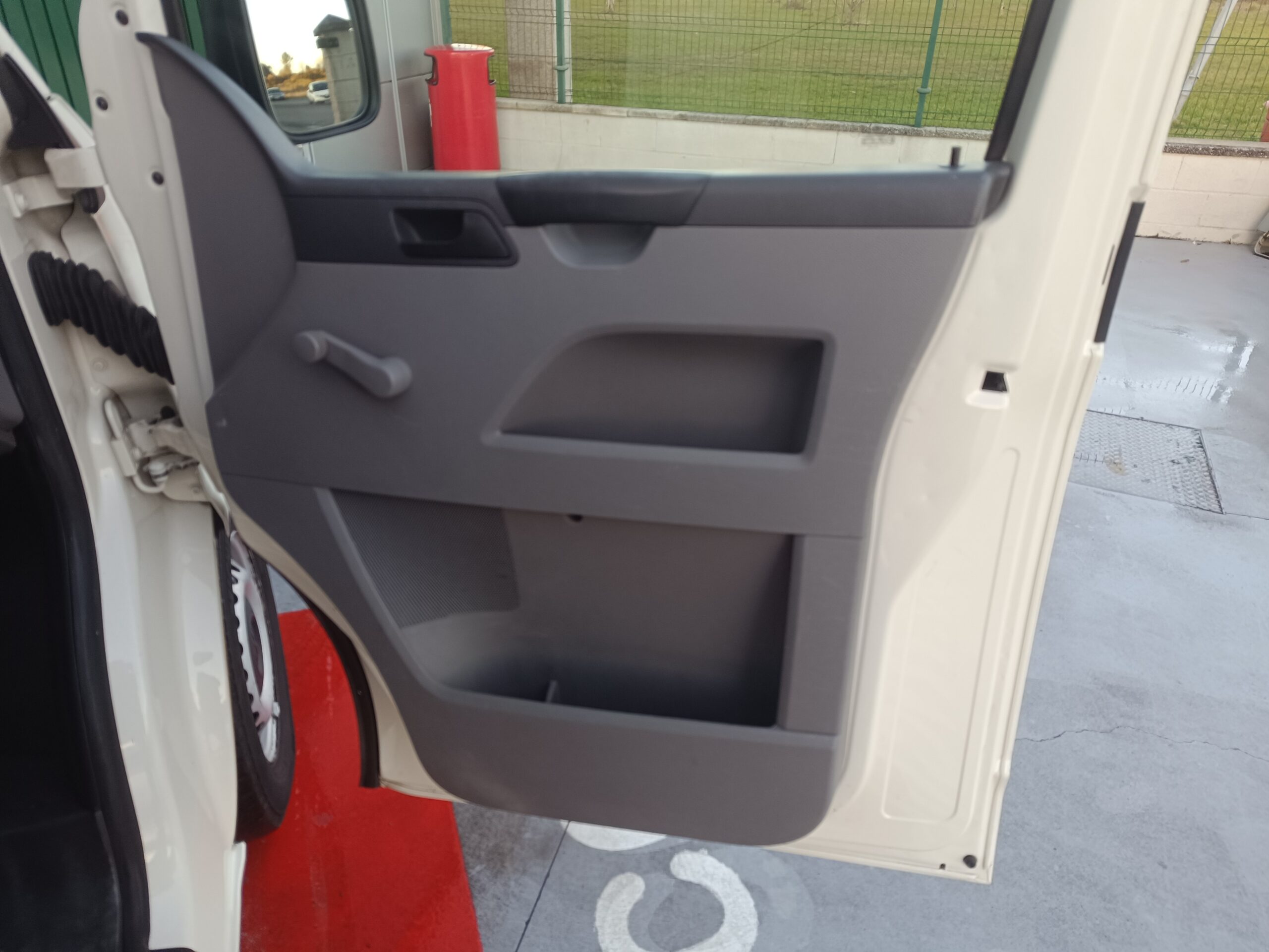 VOLKSWAGEN TRANSPORTER 2.5 TDI 130 CV ISOTERMO