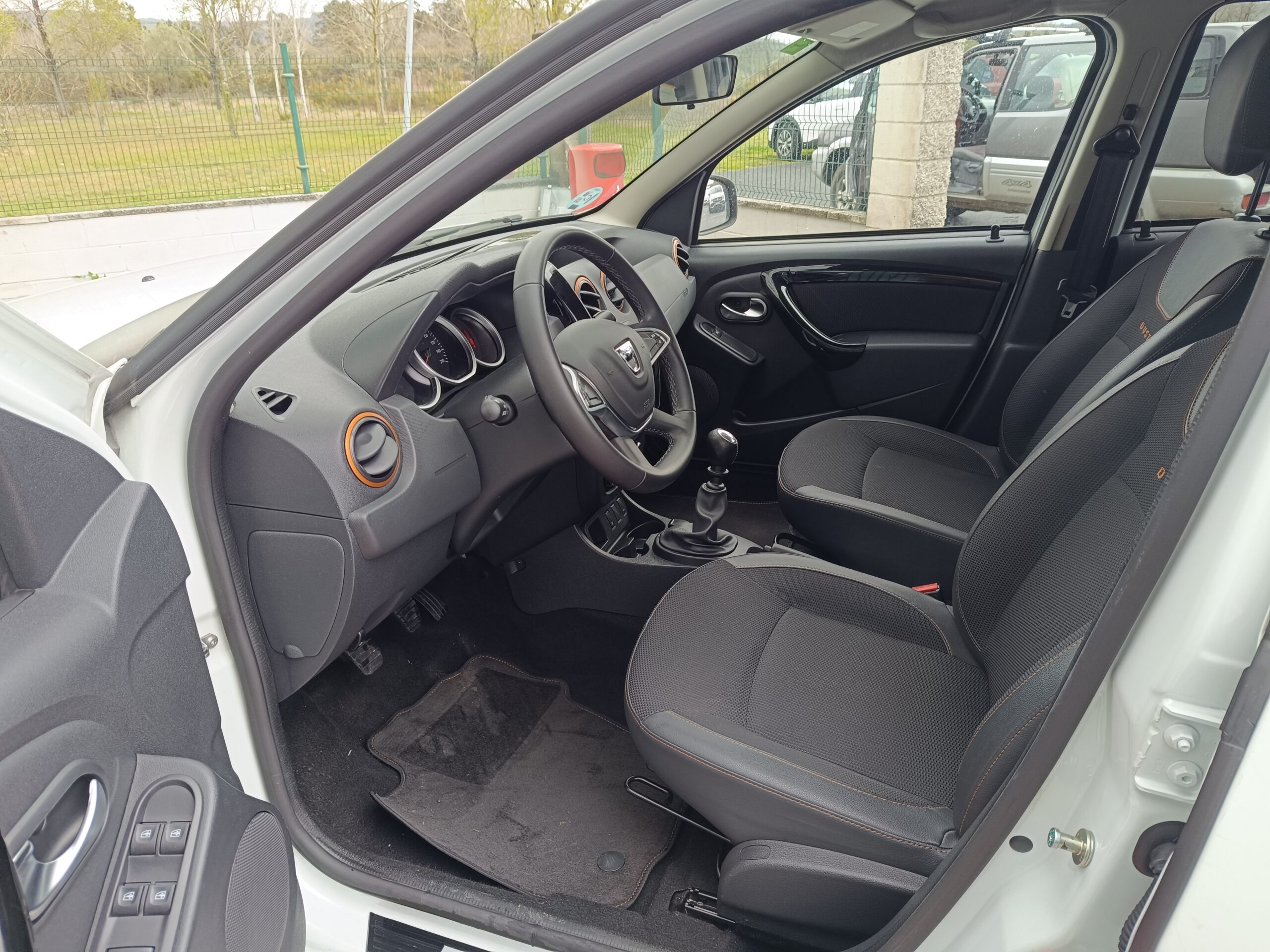 DACIA DUSTER TROTAMUNDAS DCI 110