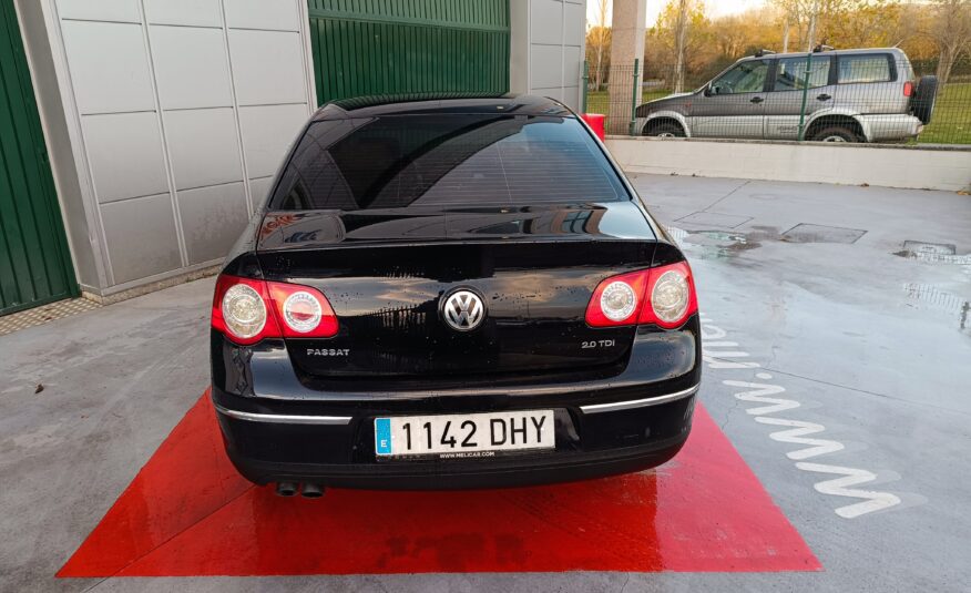 VOLKSWAGEN Passat 2.0 TDI Highline