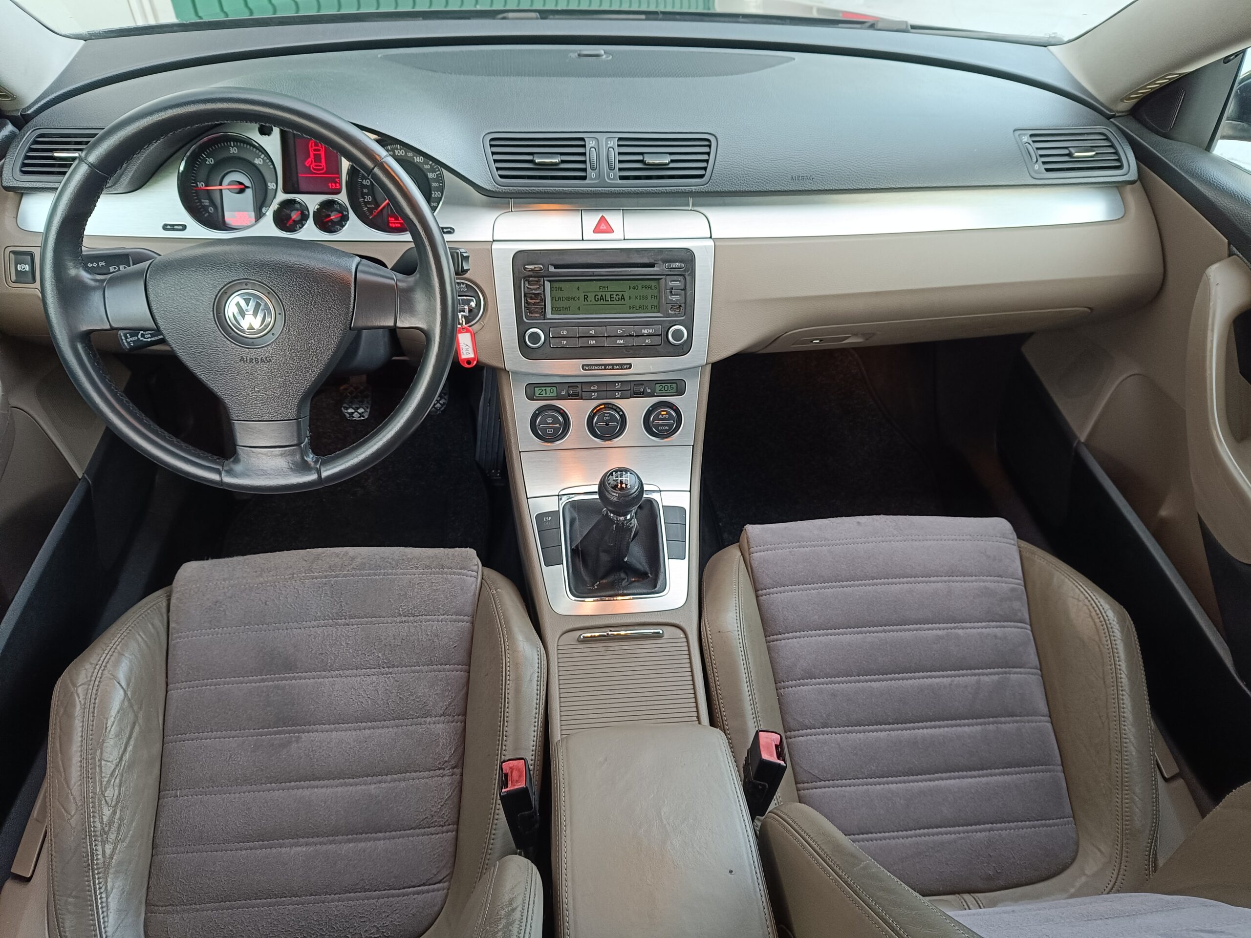 VOLKSWAGEN Passat 2.0 TDI Highline