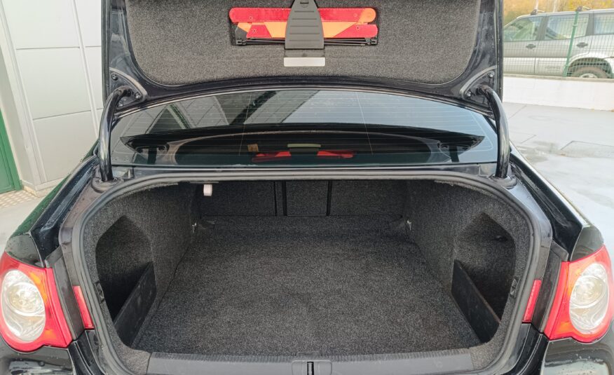 VOLKSWAGEN Passat 2.0 TDI Highline