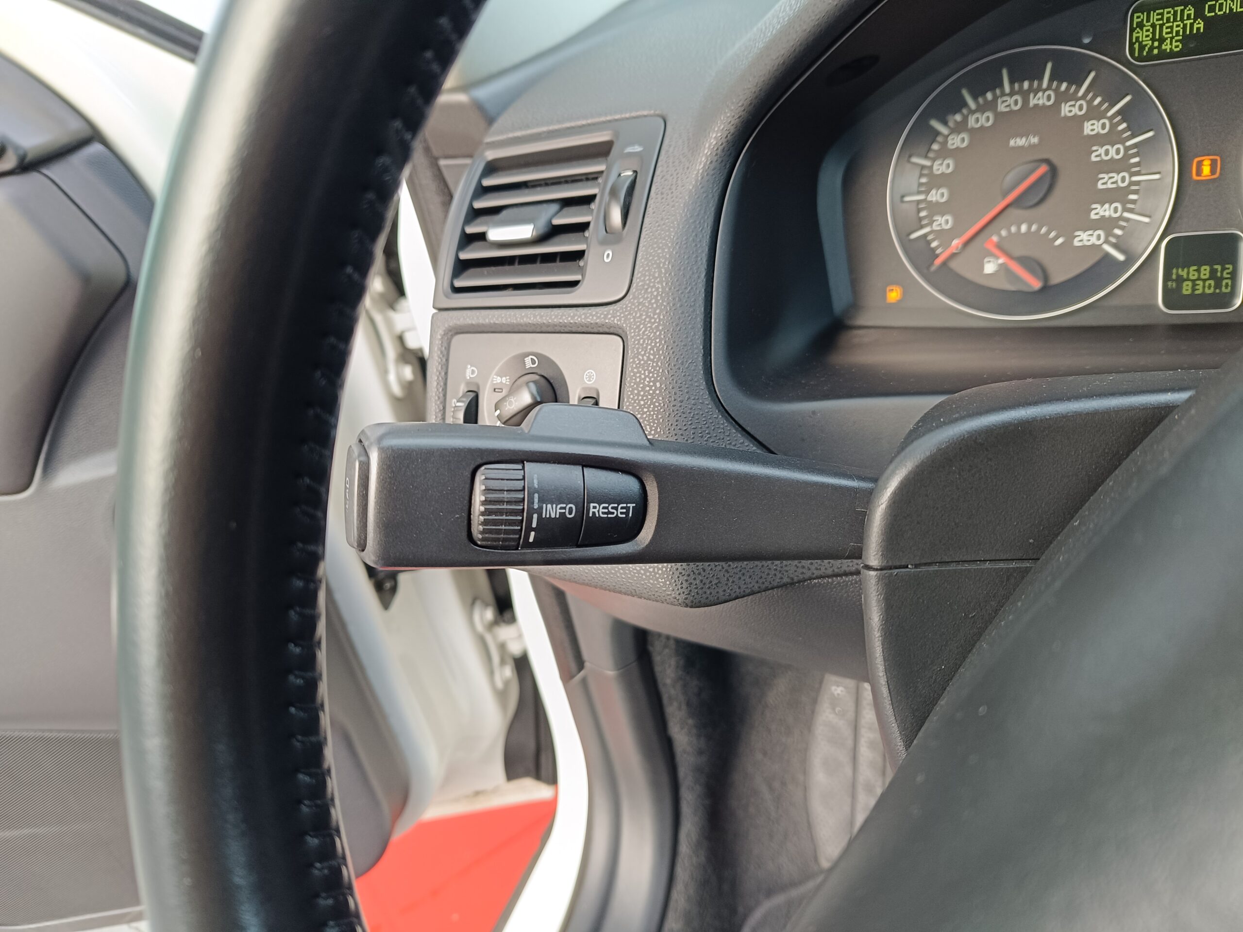 VOLVO C30 1.6 DRIVE